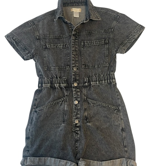 Altar'd State Washed Black Short-Sleeve Denim Overalls - Picture 3 of 8